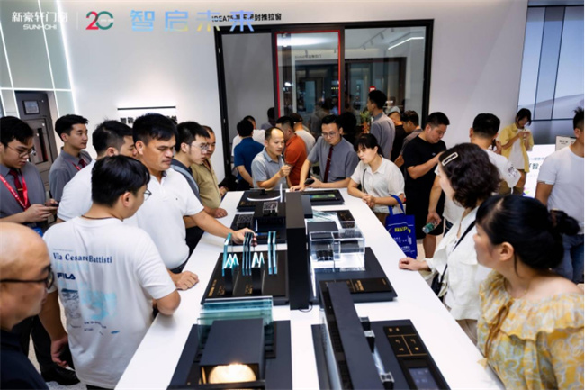 如约而智，新豪轩亮相广州建博会，开启全屋智能门窗新时代380.jpg