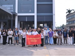 智造出海｜多国海外采购代表团莅临富轩门窗考察，共探门窗外贸新机遇 